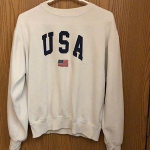 Brandy Melville USA crewneck